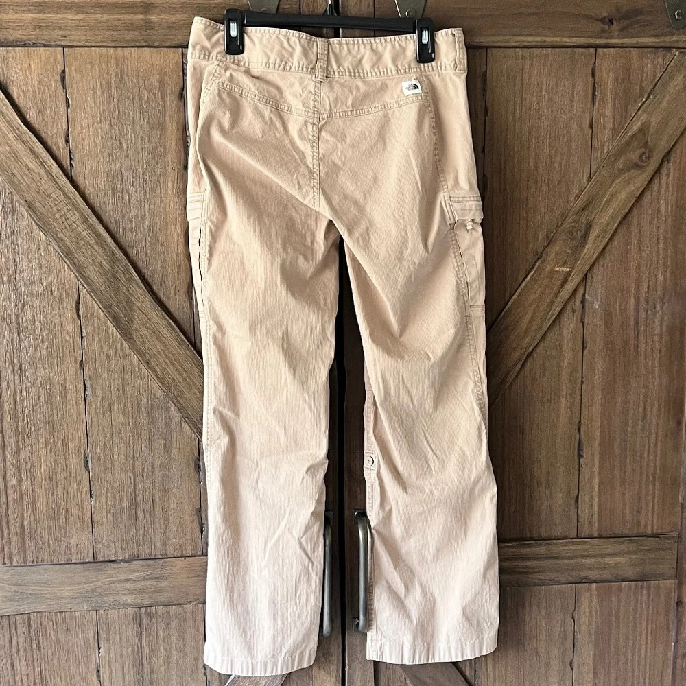 The North Face Beige Convertible Outdoor Hiking Straight Cargo Pants Size 10 EUC - Picture 2 of 12